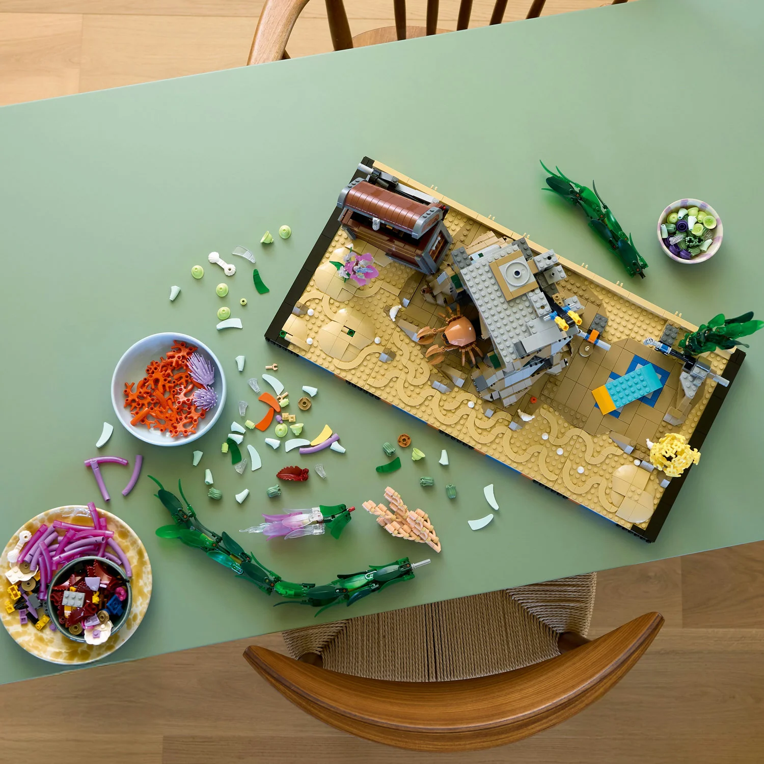 LEGO® Icons Tropical Aquarium