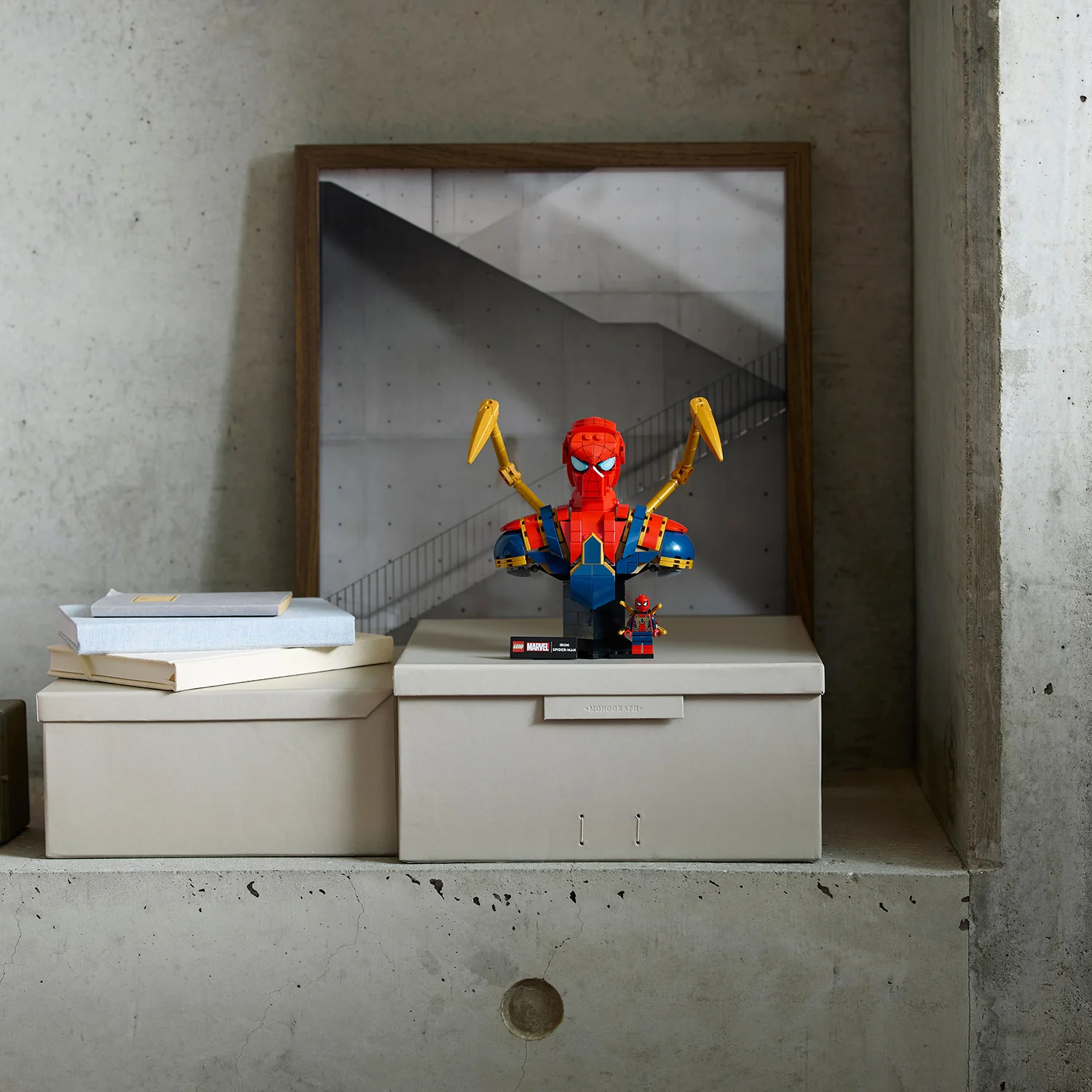 LEGO® Marvel Iron Spider-Man Bust