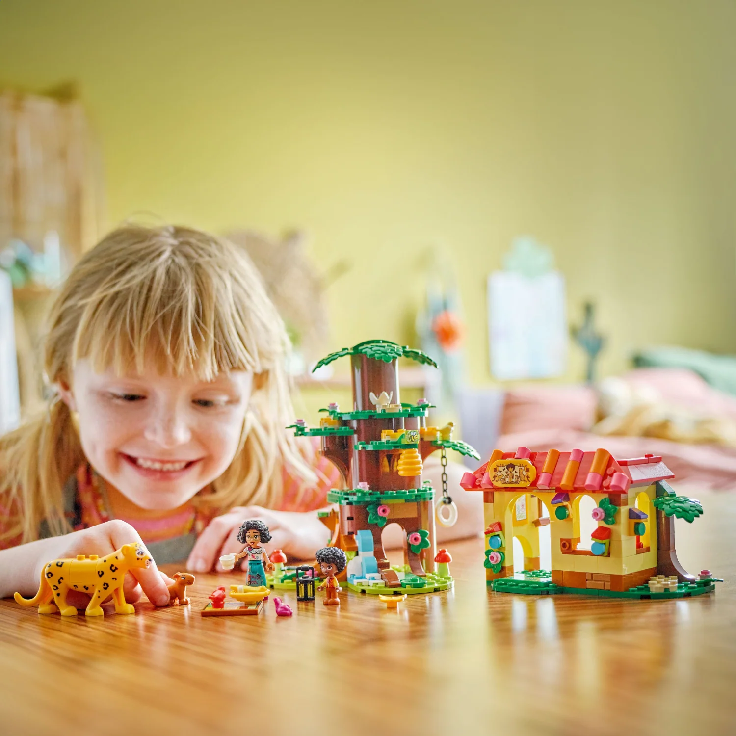 LEGO® Disney™ Antonio’s Animal Sanctuary