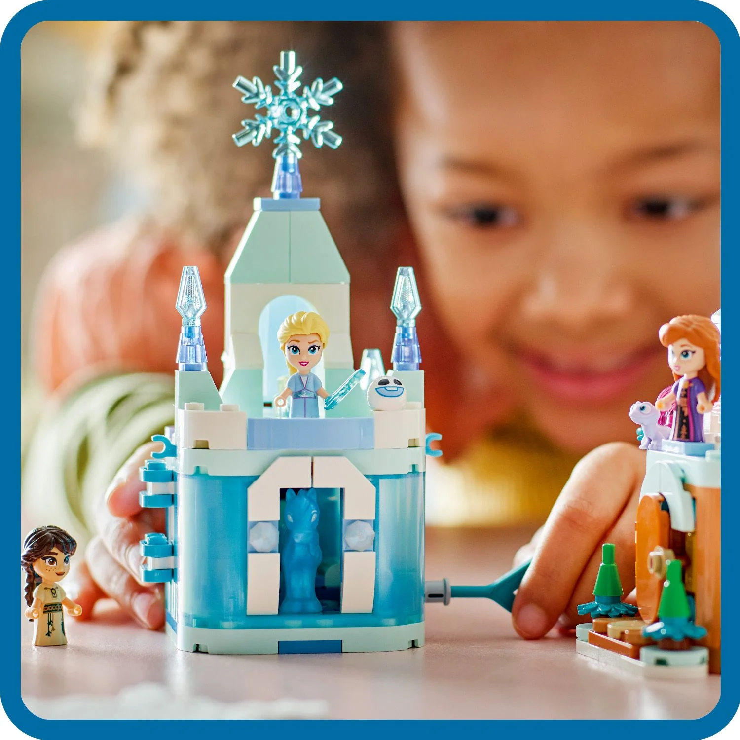 LEGO® Disney™ Mini Arendelle Castle & Elsa's Ice Palace