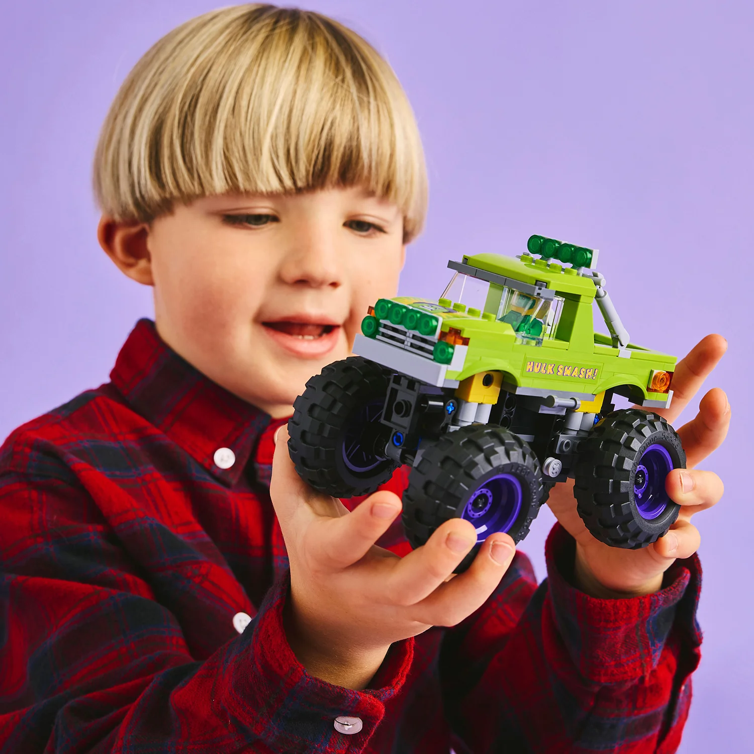 LEGO® Marvel The Hulk Truck vs. Thanos