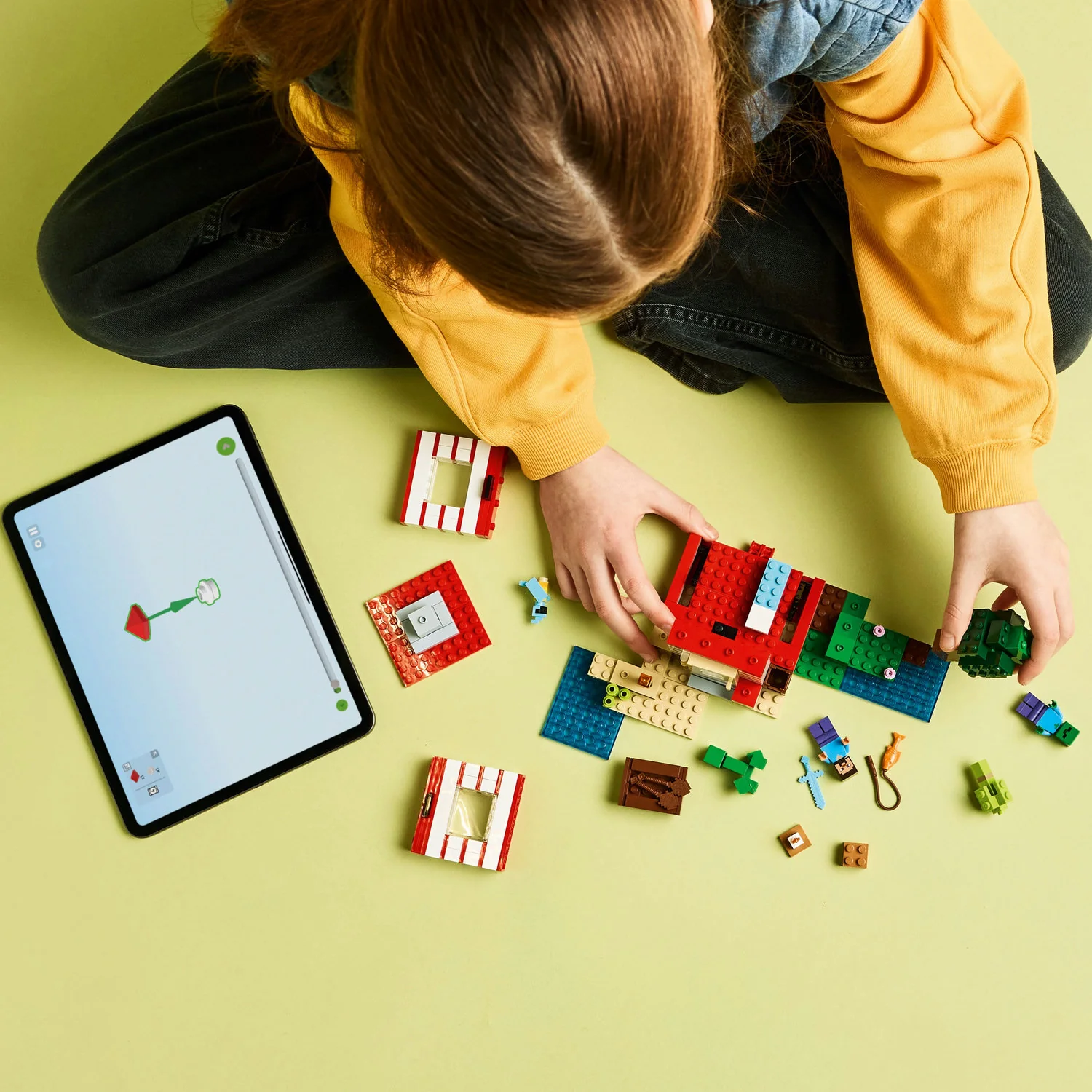 LEGO® Minecraft® The TNT Jungle House