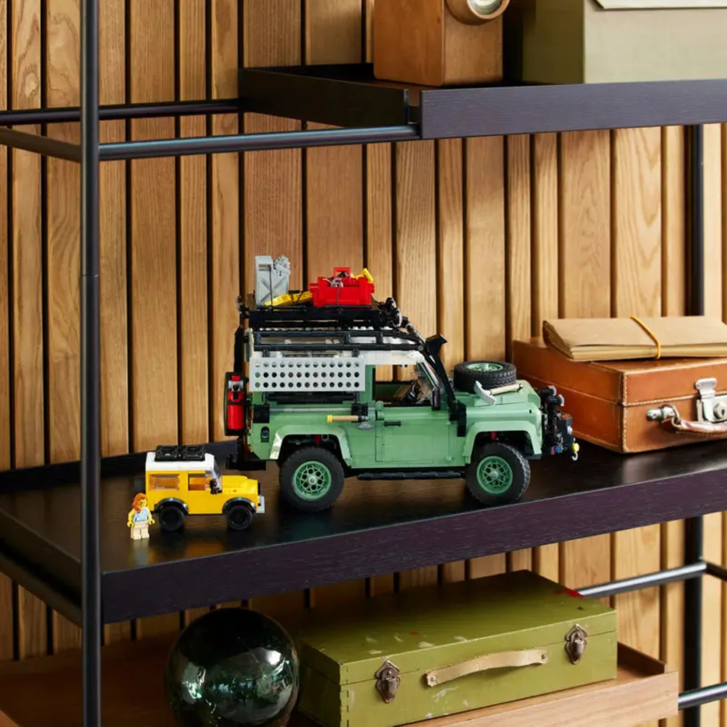 LEGO® Creator Land Rover Classic Defender