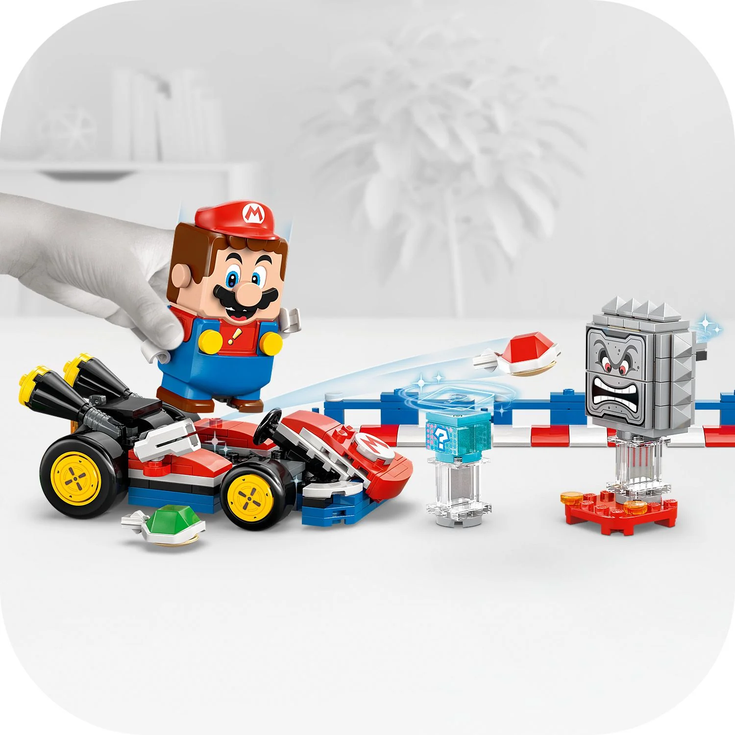 LEGO® Super Mario™: Mario Kart™ – Interactive LEGO® Mario™ & Standard Kart