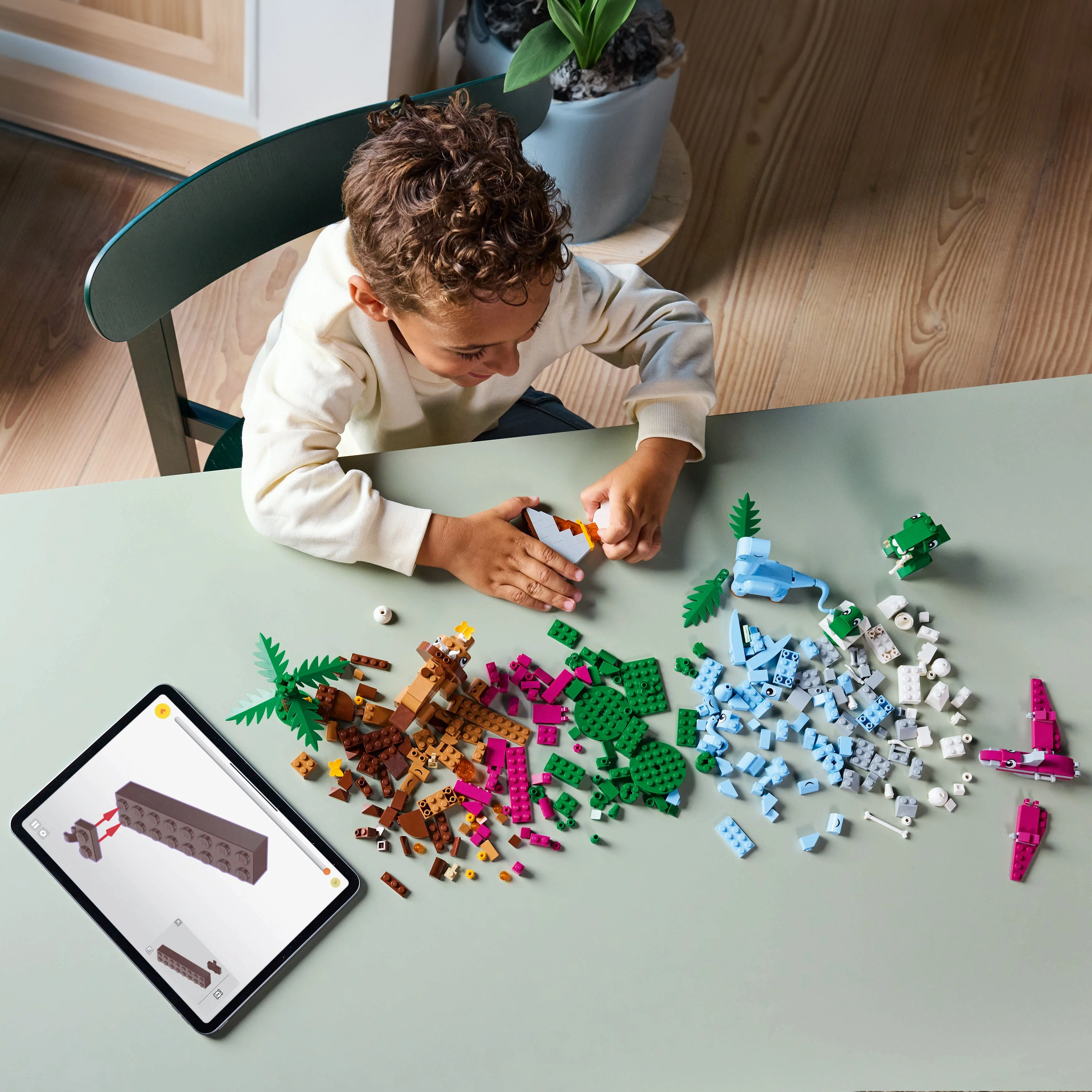 LEGO® Classic Creative Dinosaurs