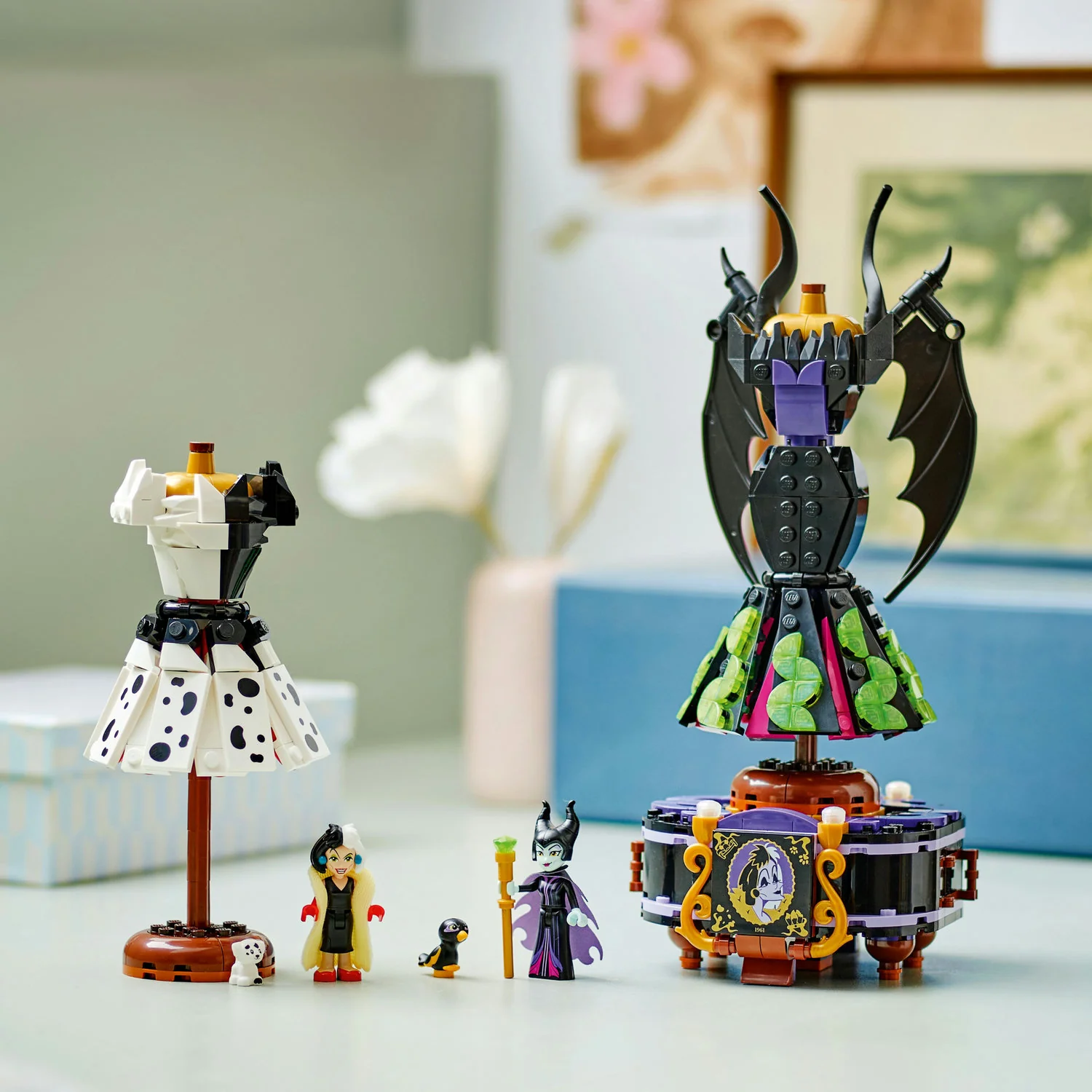 LEGO® Disney™ Villains Maleficent’s and Cruella De Vil’s Dresses