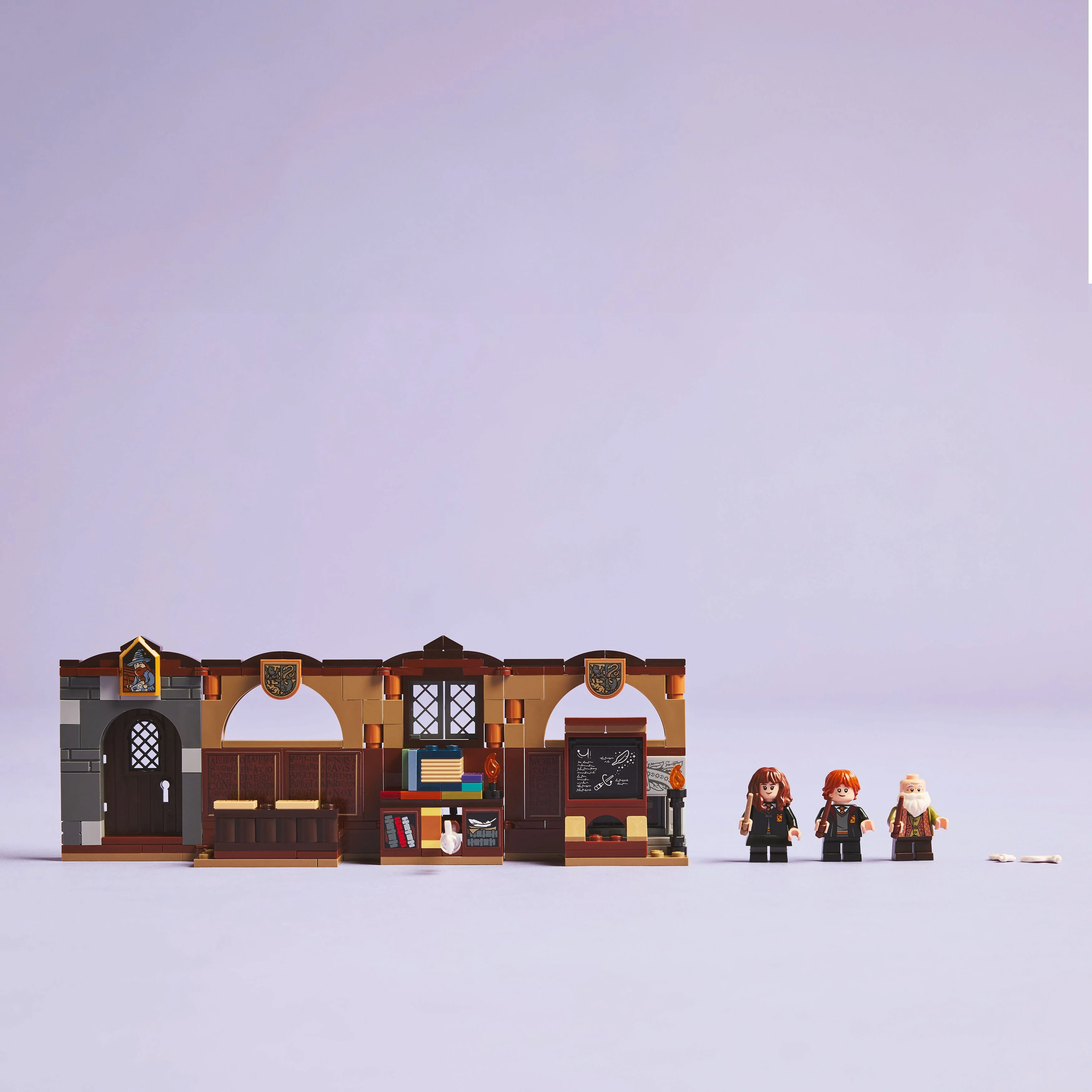LEGO® Harry Potter™ Hogwarts™ Castle: Charms Class
