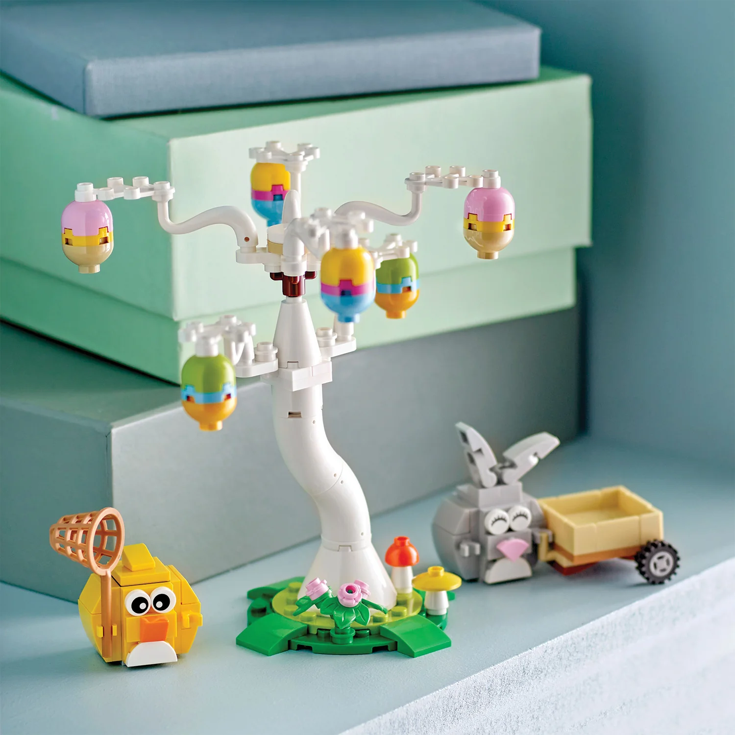 LEGO® Easter Bunny and Chick Egg Hunt