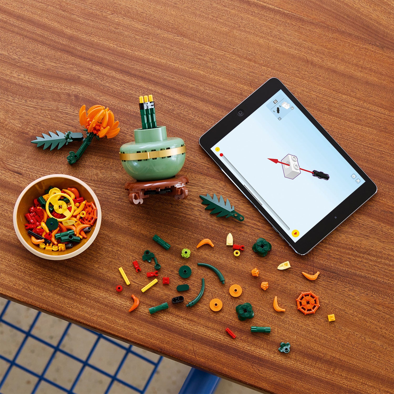 LEGO® ICONS™ Chrysanthemum