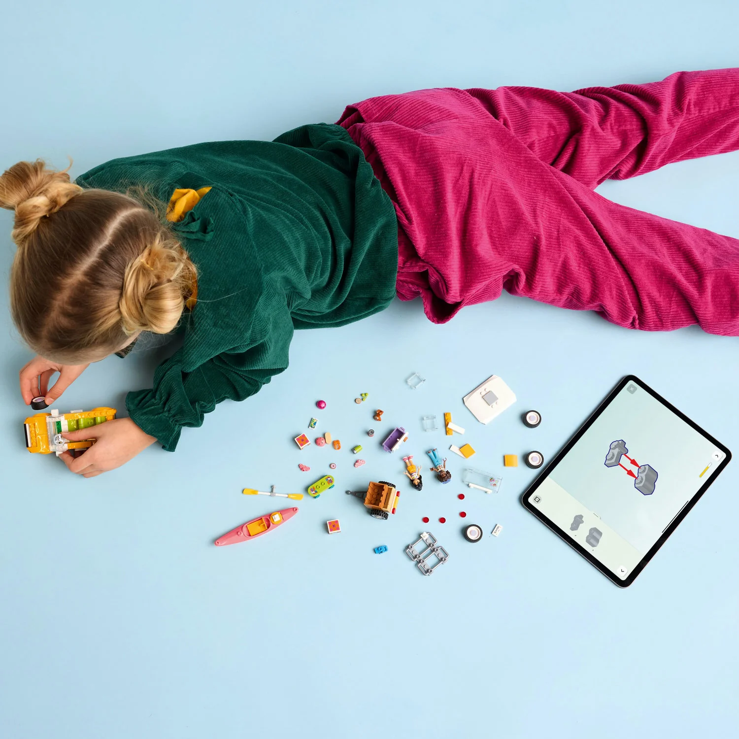 LEGO® Friends™ Friendship Road-Trip Travel Car