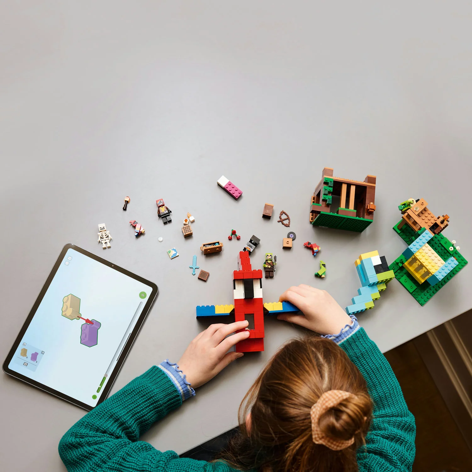 LEGO® Minecraft® The Parrot Houses