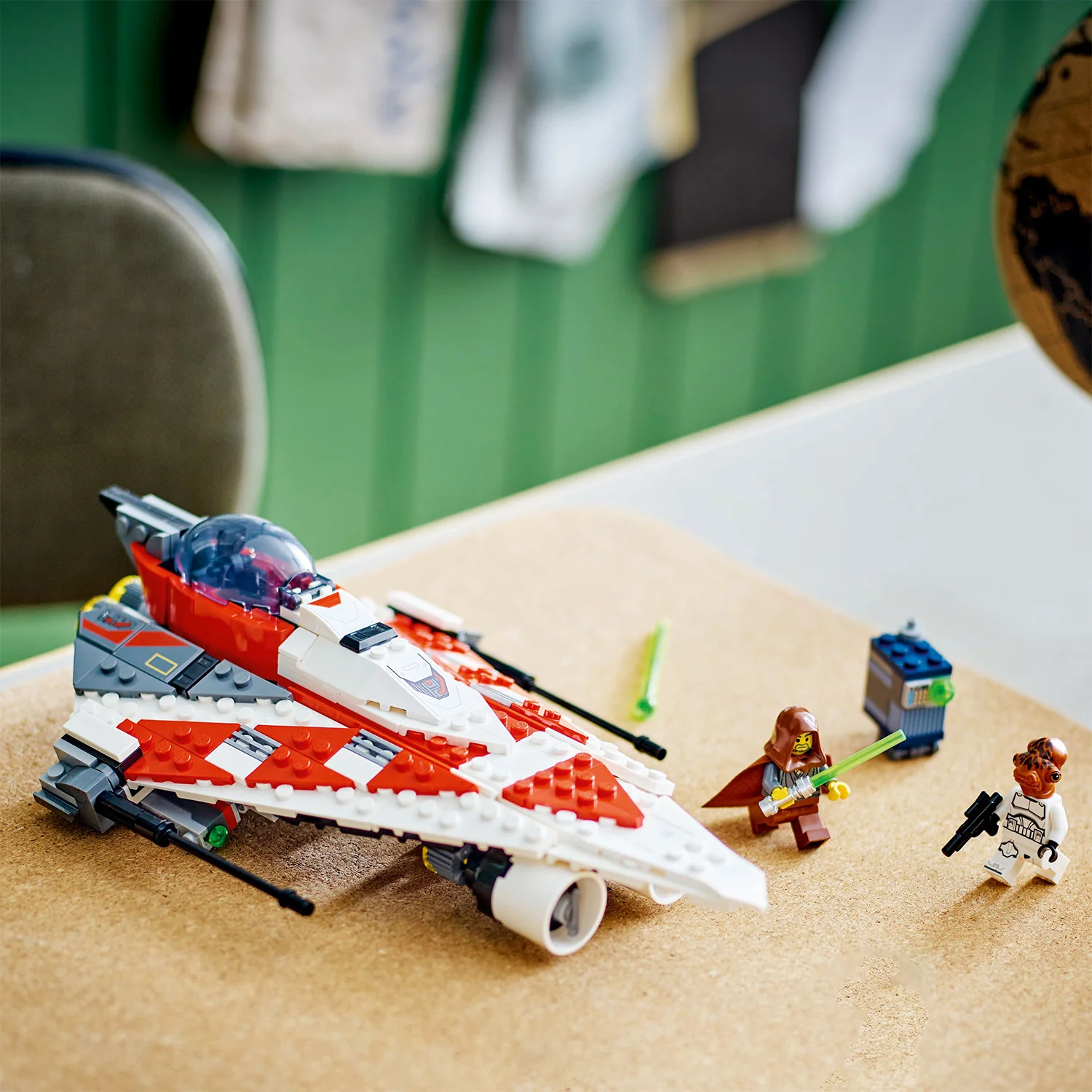 LEGO® Star Wars™ Jedi Bob’s Starfighter