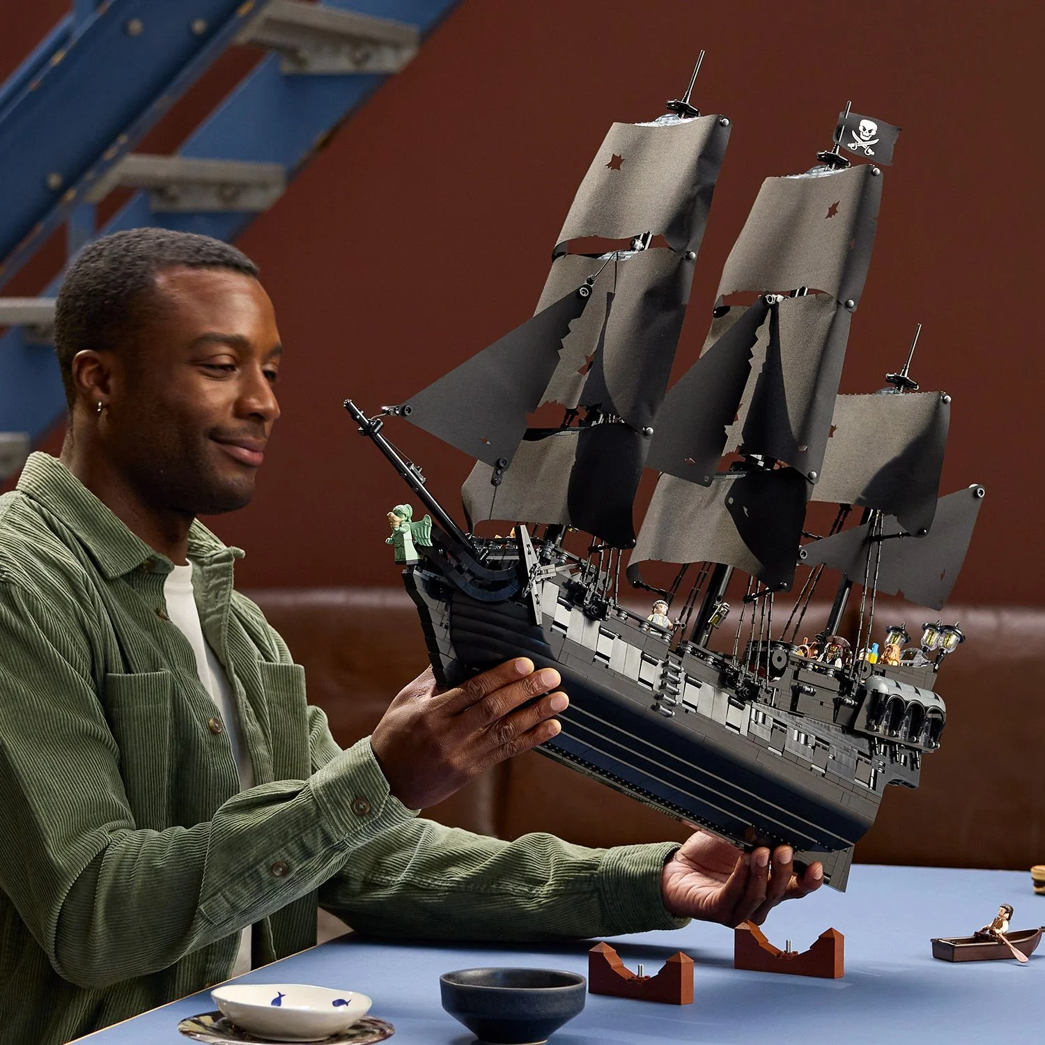 LEGO® ICONS™ Captain Jack Sparrow’s Pirate Ship