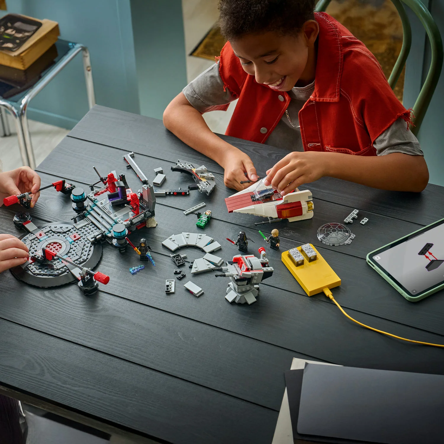 LEGO® Star Wars™ SMART Play™: Throne Room Duel & A-Wing™