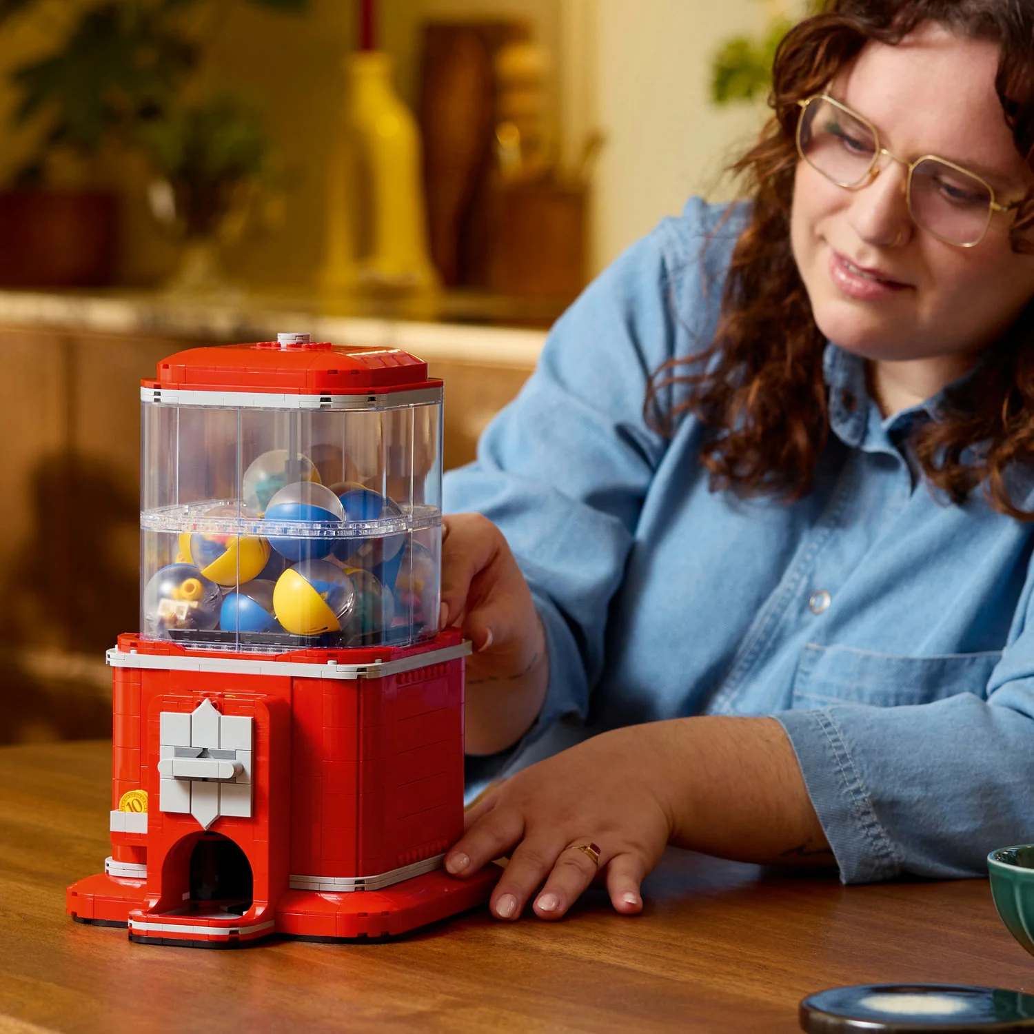 LEGO® Ideas Minifigure Vending Machine