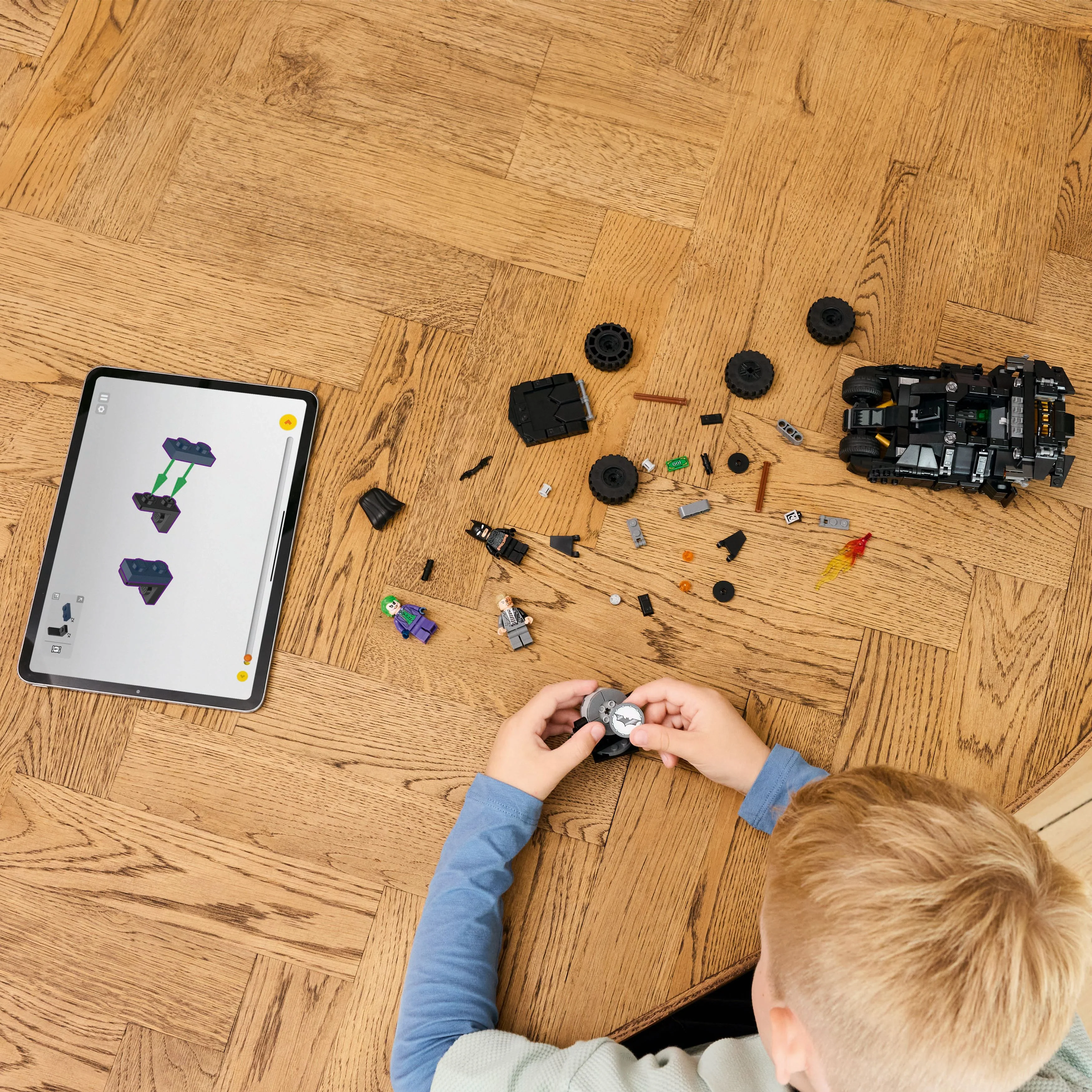 LEGO® DC Batman™: Batman Tumbler vs. Two-Face™ & The Joker™