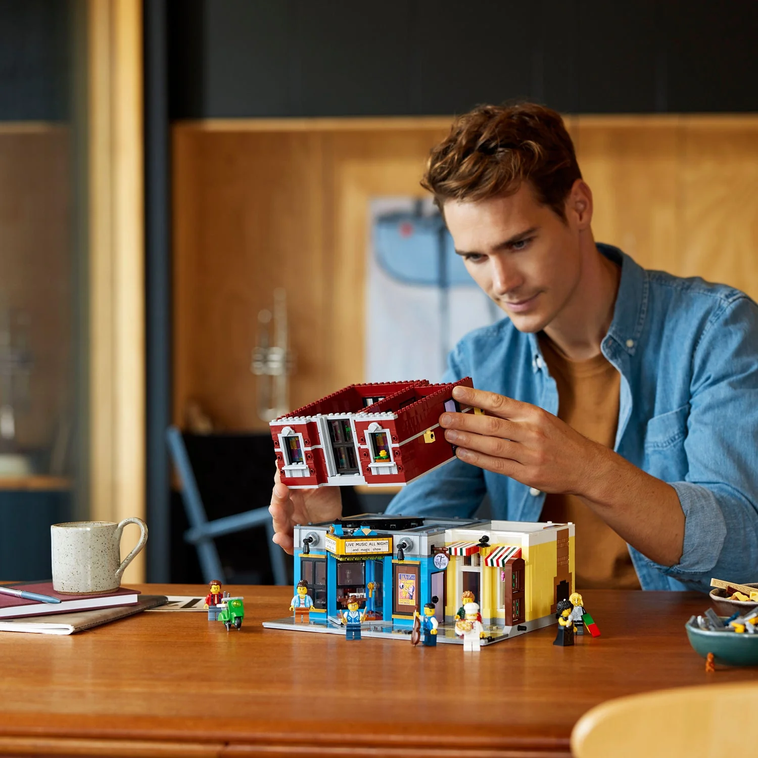 LEGO® ICONS™ Jazz Club