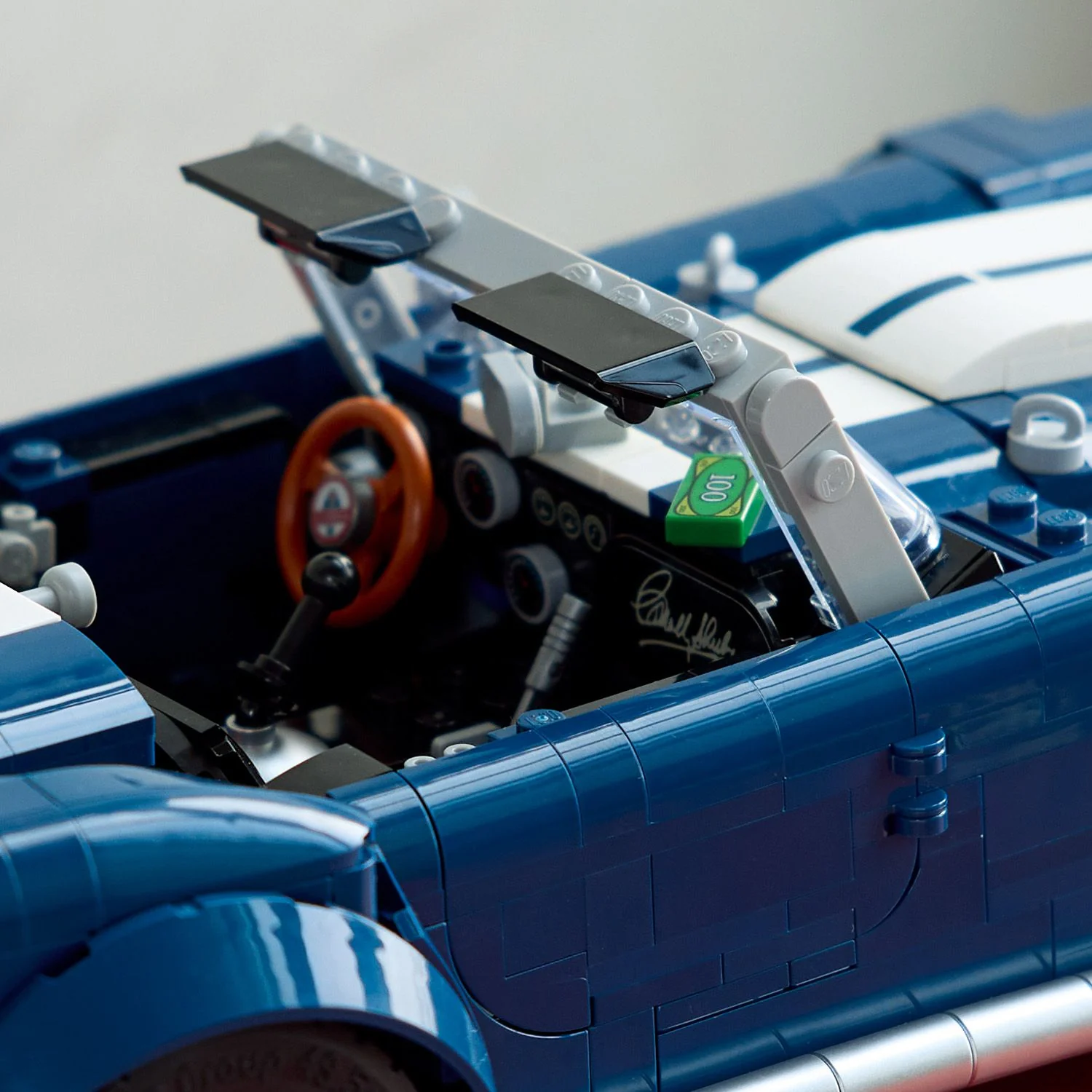 LEGO® ICONS™ Shelby Cobra 427 S/C