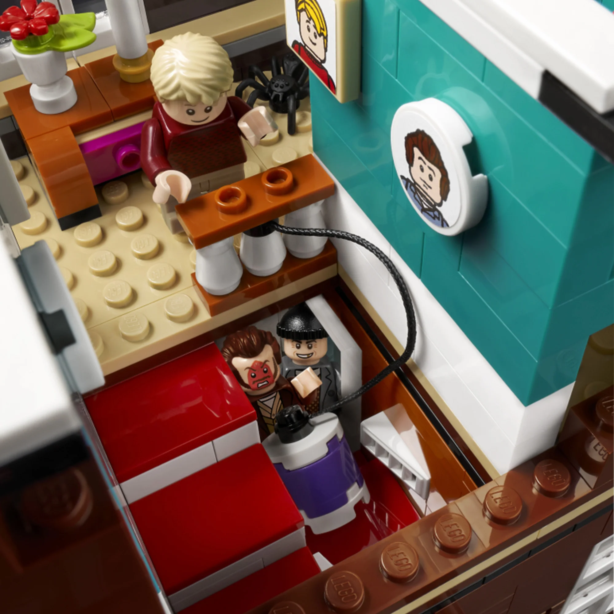 LEGO® Ideas Home Alone