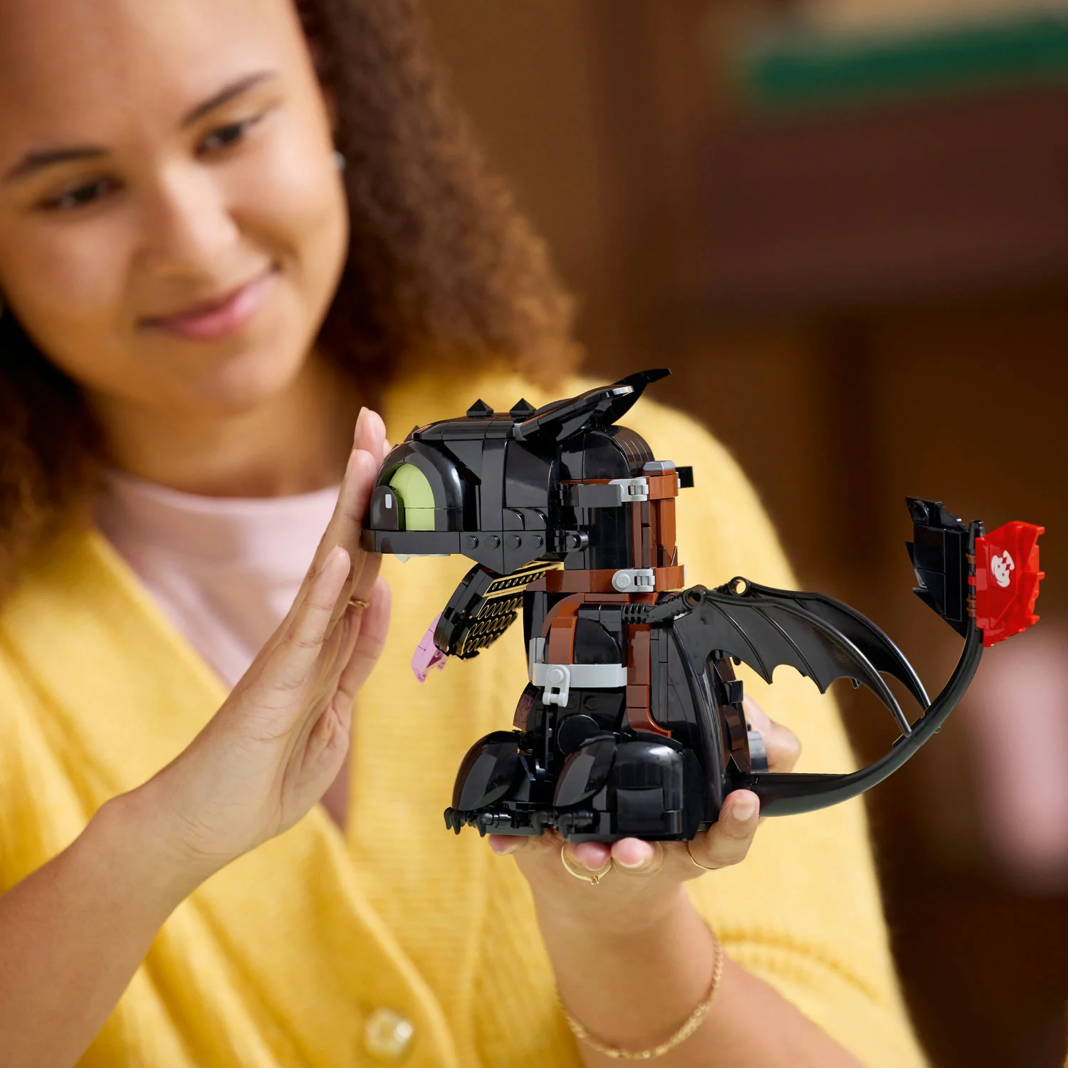 LEGO® ICONS™ How to Train Your Dragon: Toothless