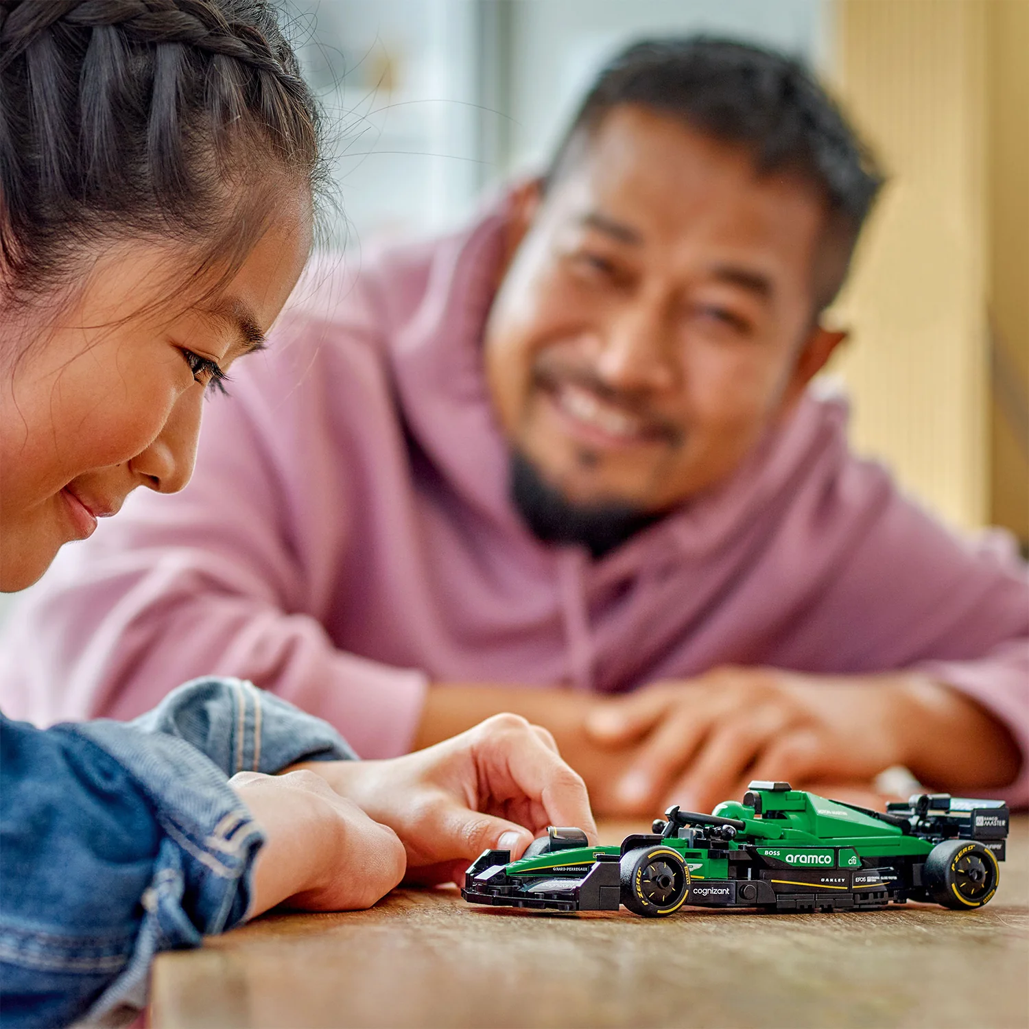 LEGO® Speed Champions - Aston Martin Aramco F1® AMR24 Race Car