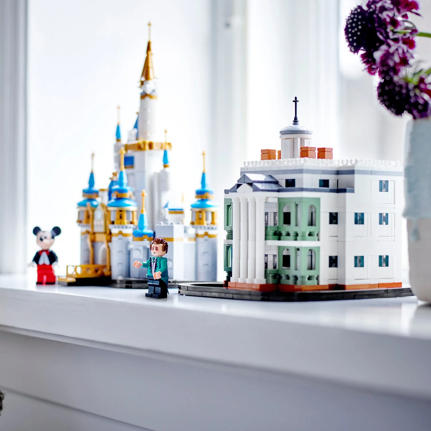 LEGO® Disney™ Mini Disney The Haunted Mansion