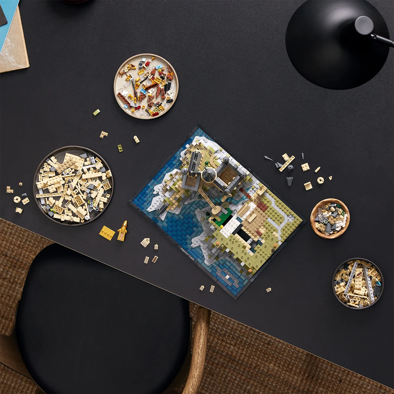 LEGO® Harry Potter™ Hogwarts™ Castle & Grounds