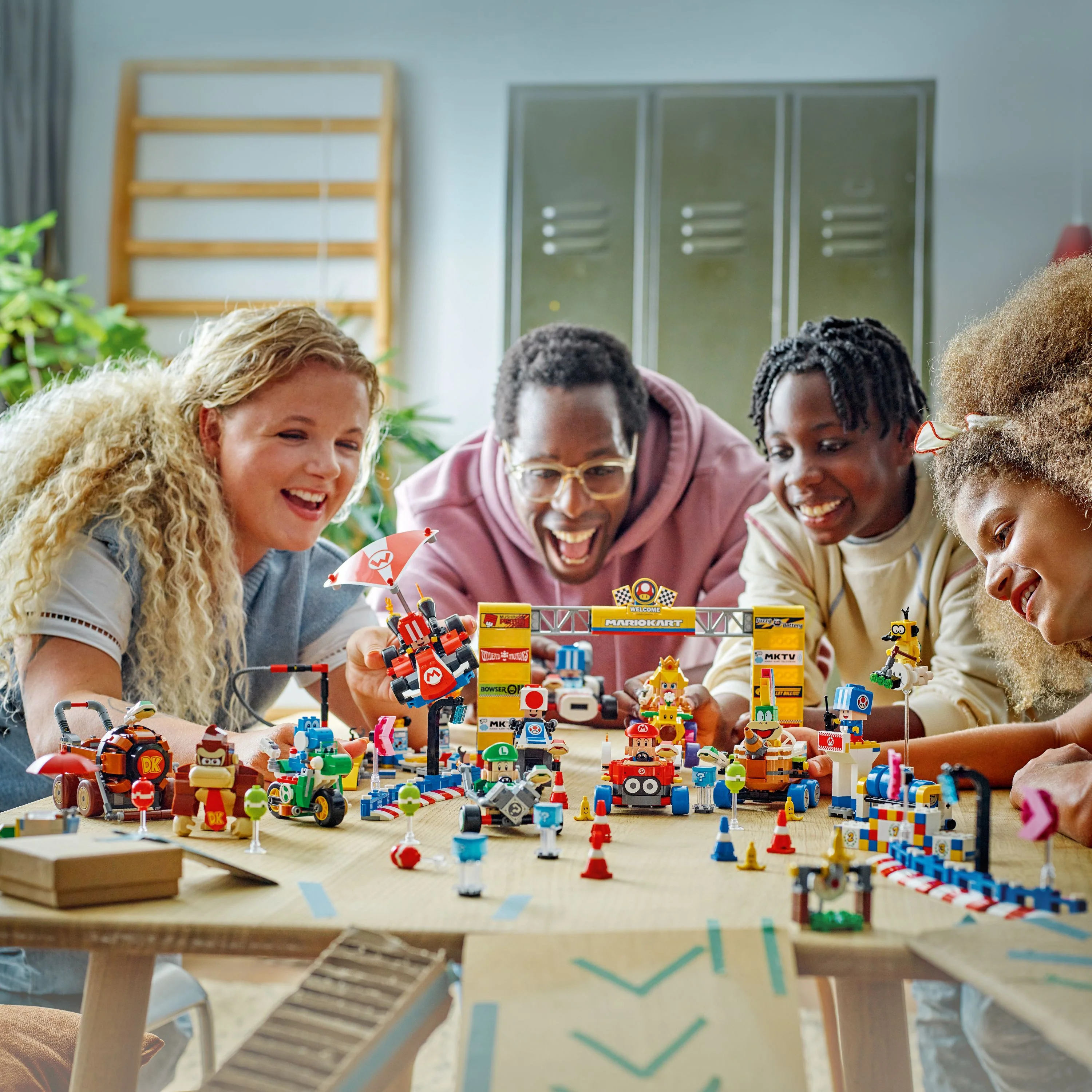 LEGO® Super Mario™: Mario Kart™ – Donkey Kong & DK Jumbo